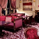 La Grande Maison De Bernard Magrez Otel 5*
