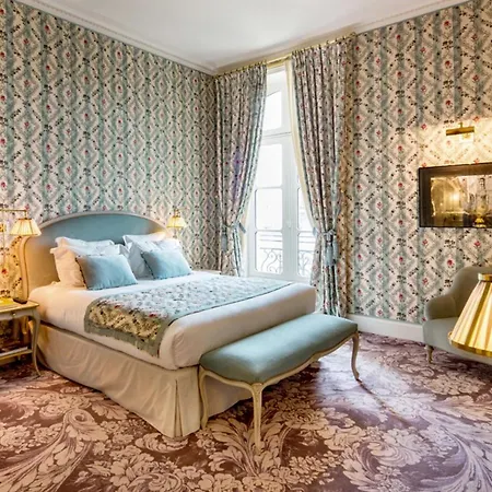 ホテル La Grande Maison De Bernard Magrez 5*