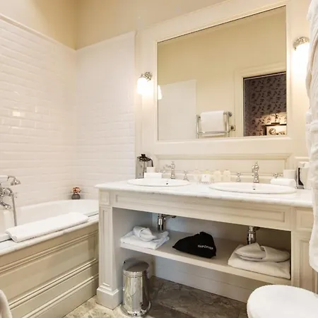 La Grande Maison De Bernard Magrez 5* Бордо
