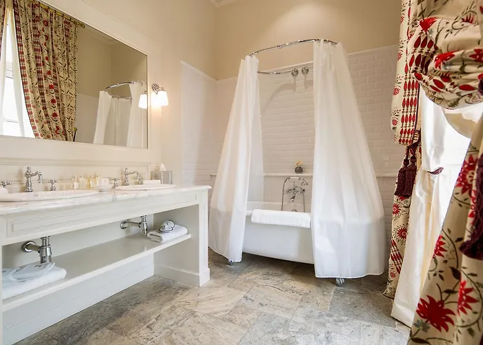 Hotel La Grande Maison De Bernard Magrez 5*