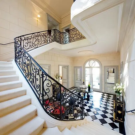 La Grande Maison De Bernard Magrez