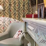 Отель La Grande Maison De Bernard Magrez 5*